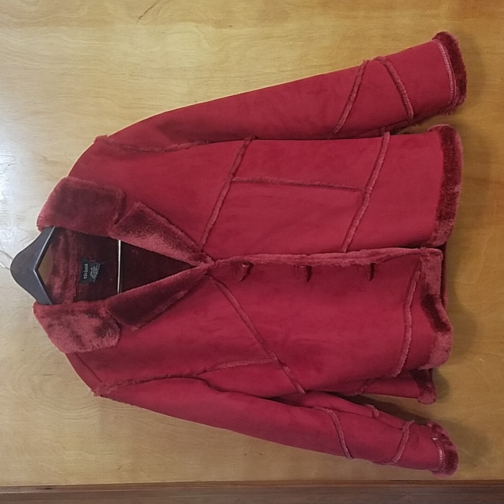 Beautiful Red faux fur and faux suede coat, size XL Like new